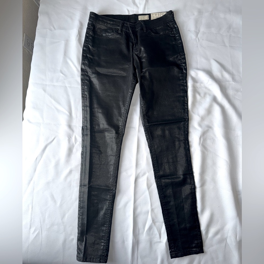 AllSaints Ashby Low-Rise Coated Skinny Jeans in Black